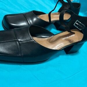 Naturalizer Black Heels with Ankle Strap and Low Heel